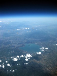 Il lago Trasimeno. Quota: 17.780 m Il lago Trasimeno. Quota: 17.780 m
