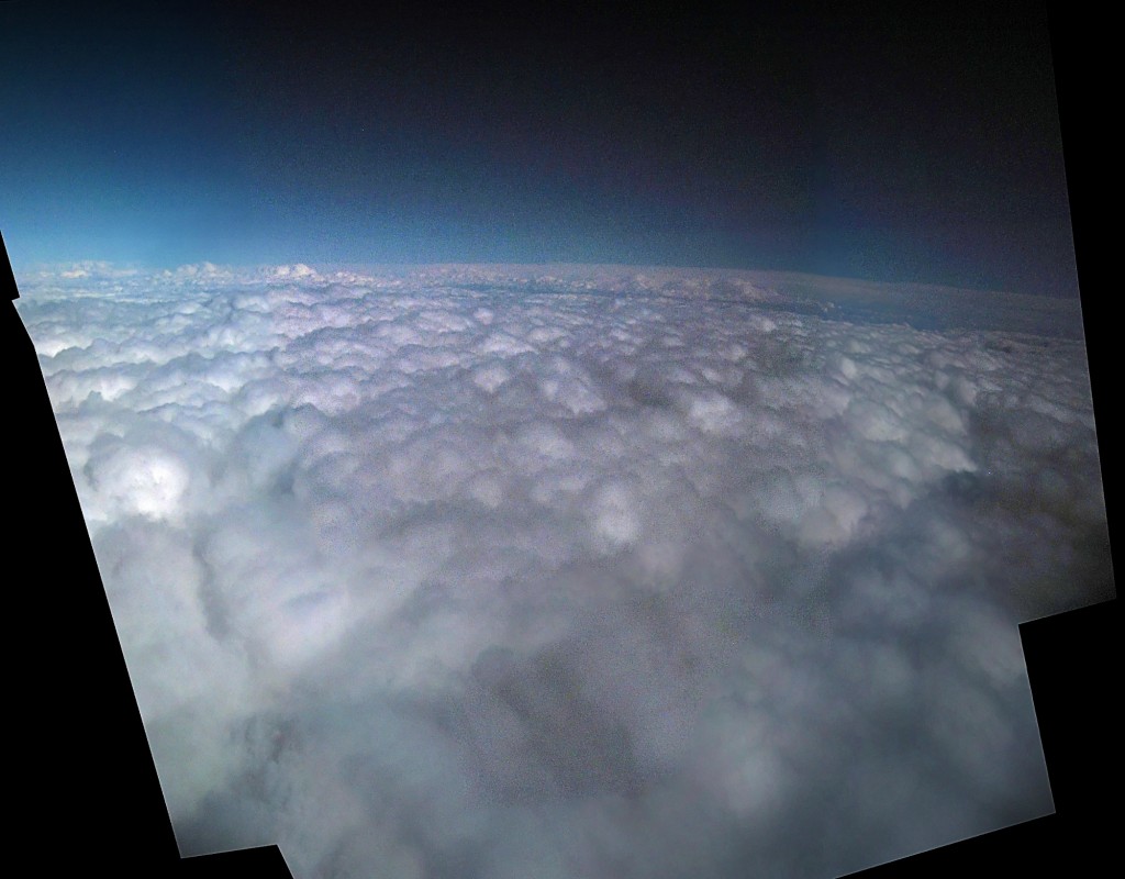 La copertura nuvolosa vista da StratoSpera 5. Mosaico di Riccardo Rossi